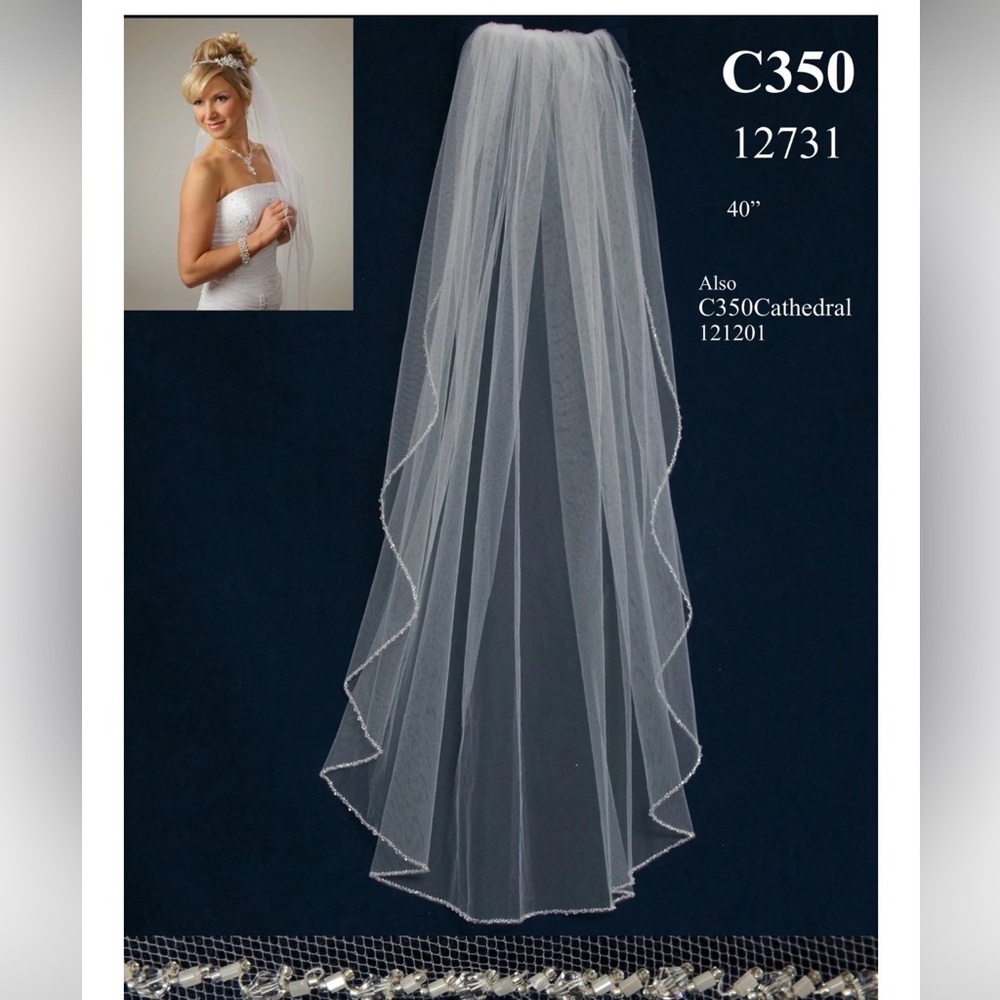 Chic White Wedding Veil